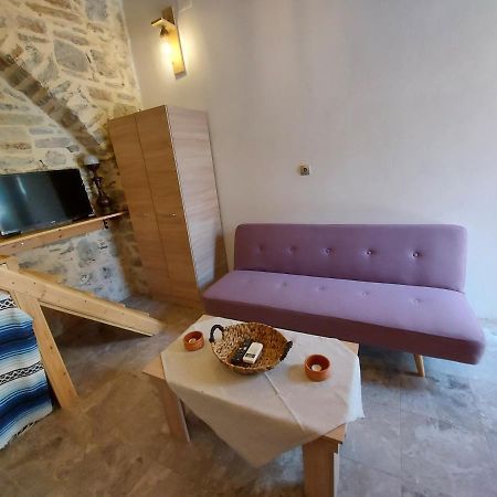 Ήλιος Πατσακης Apartman Szími Kültér fotó
