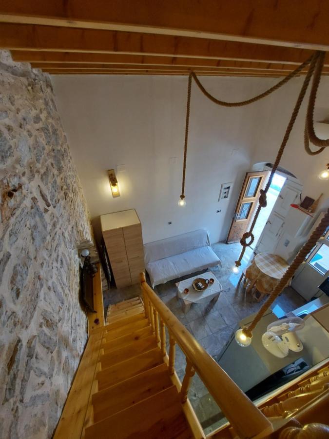 Ήλιος Πατσακης Apartman Szími Kültér fotó