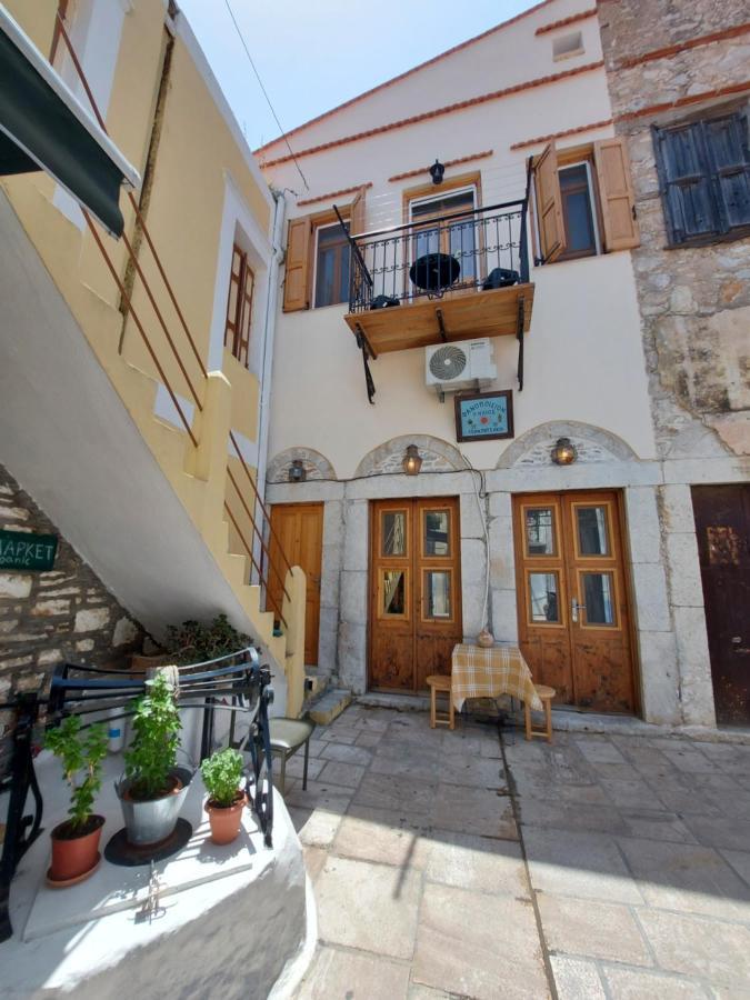 Ήλιος Πατσακης Apartman Szími Kültér fotó