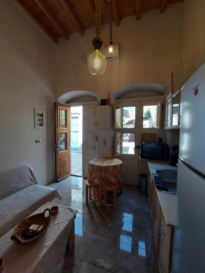 Ήλιος Πατσακης Apartman Szími Kültér fotó